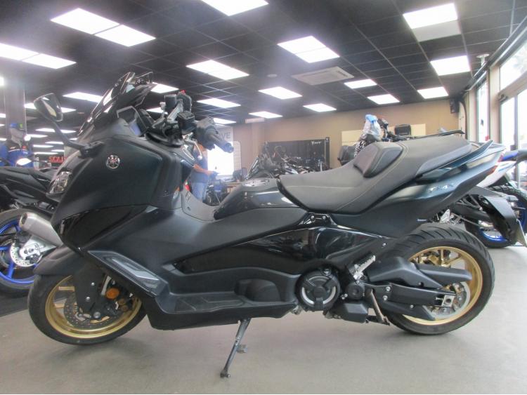 T-MAX 560 TECH MAX dark petrol