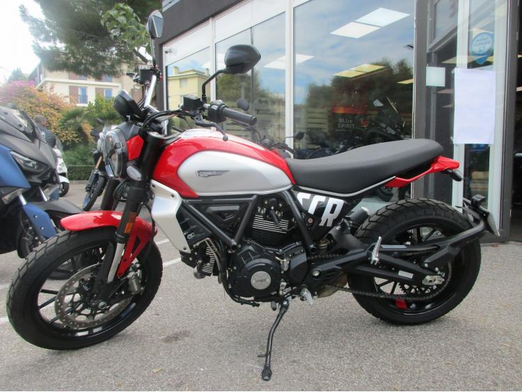 DUCATI SCRAMBLER 800 icon velvet red