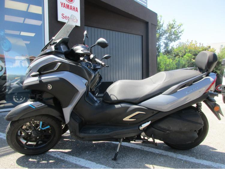YAMAHA TRICITY 300
