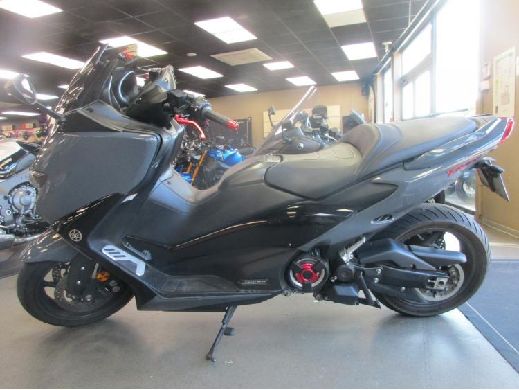 YAMAHA T-MAX 560 TECH MAX